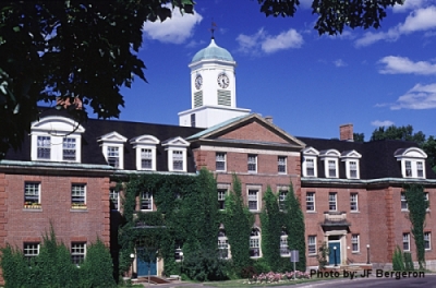 新布伦瑞克大学 university of new brunswick