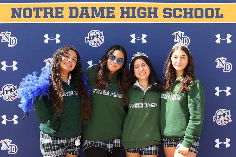 加州性价比超级高中得美国女子高中——圣母女子高中