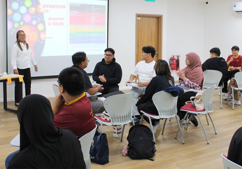 文莱JPMC健康科学学院学子亮相2025国际非传染性疾病大会