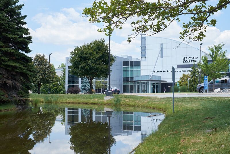 学木工也能高就业？圣克莱尔学院两年拿文凭